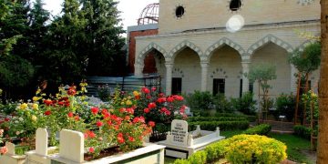 Adabi posjećivanja mezarja